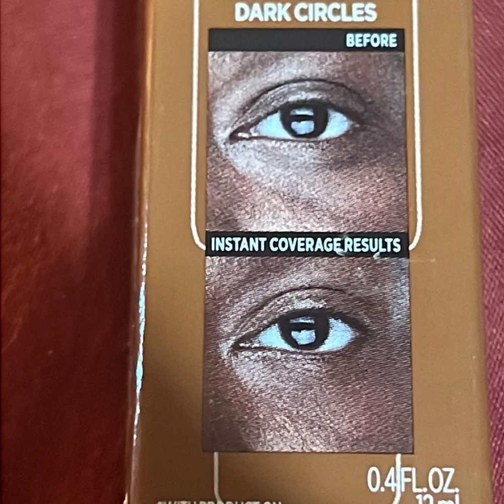 NEW in BOX LOREAL eye cream in a concealer